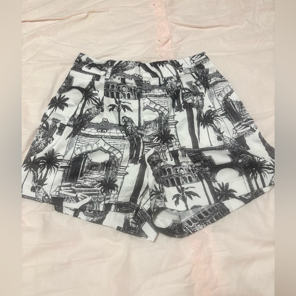 Black & White Printed Women's Shorts